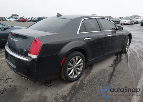 2018 Chrysler 300 Limited Awd z USA, uszkodzony, nr VIN 2C3CCAKGXJH170372